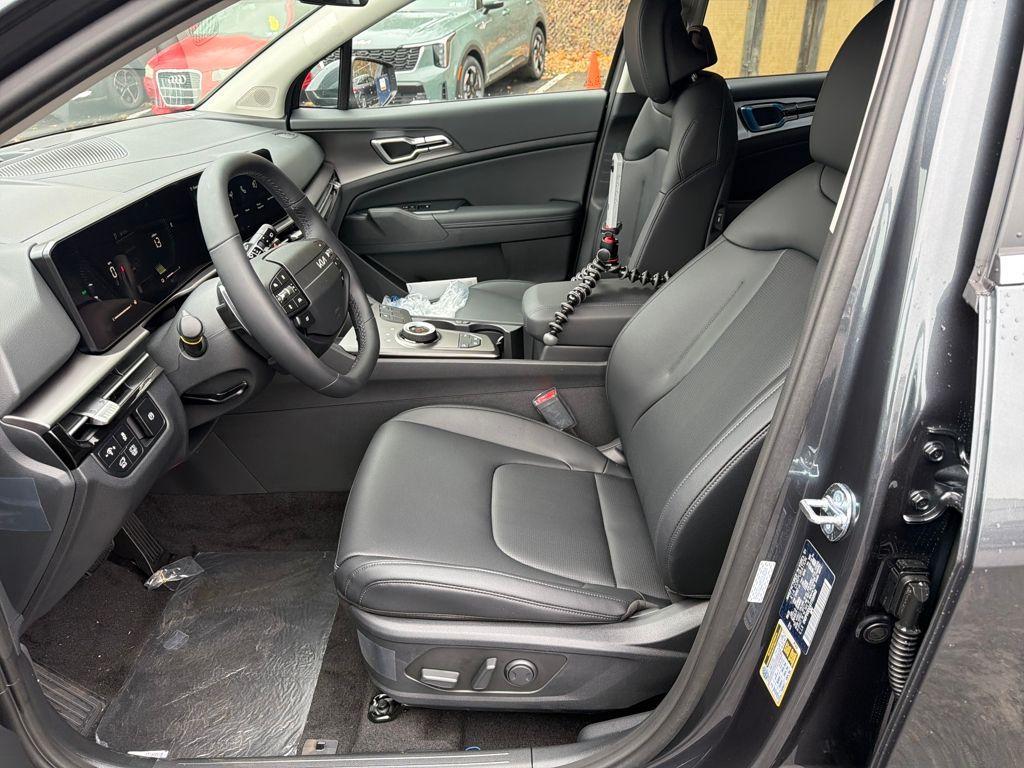 new 2026 Kia Sportage Hybrid car, priced at $35,366