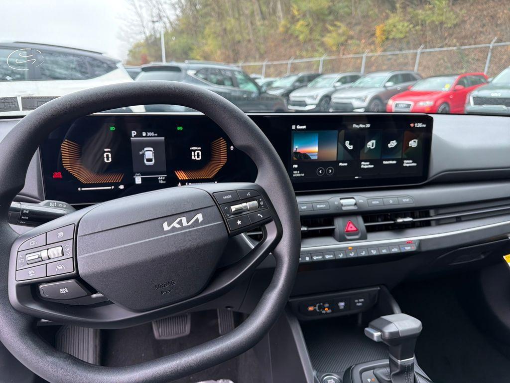 new 2025 Kia K4 car, priced at $23,307