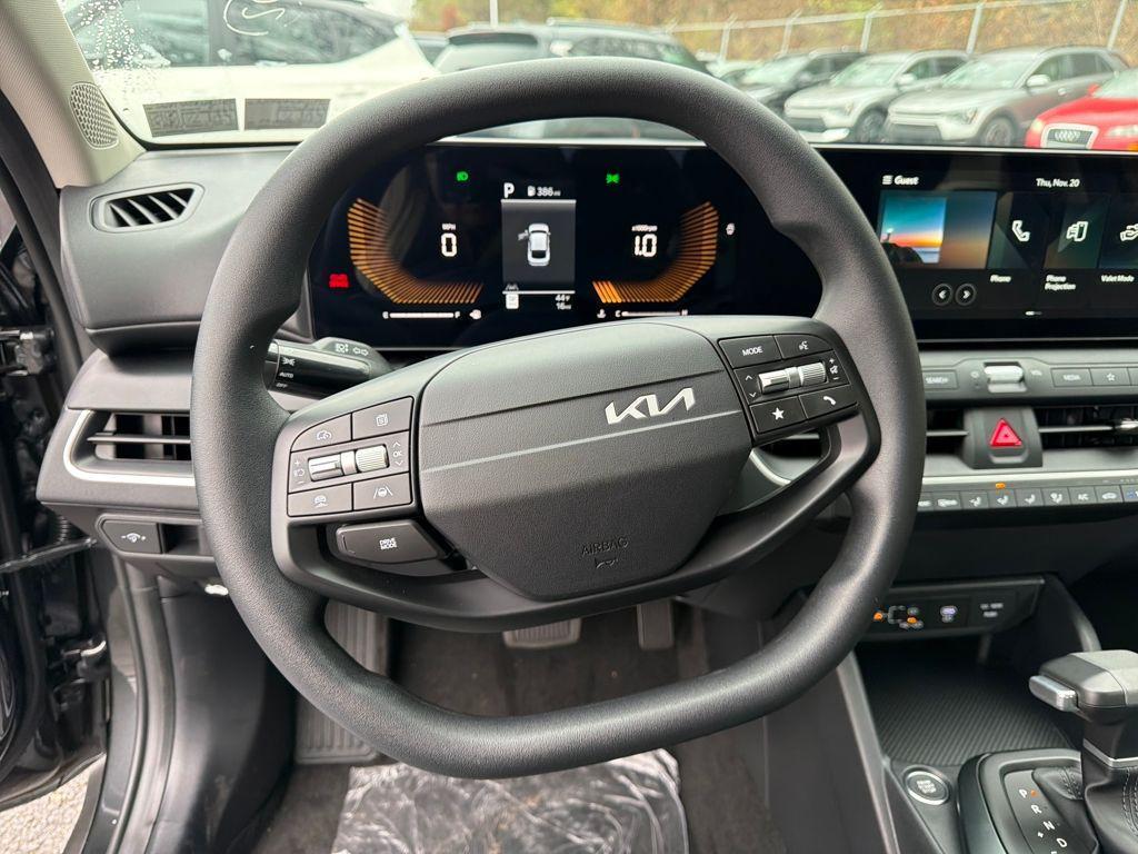 new 2025 Kia K4 car, priced at $23,307