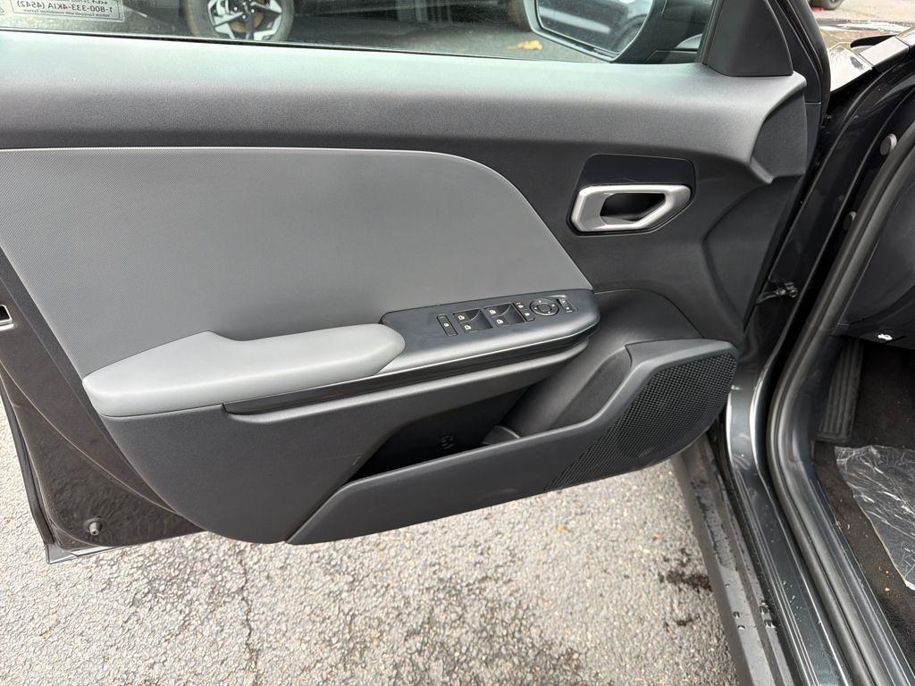 new 2025 Kia K4 car, priced at $23,307
