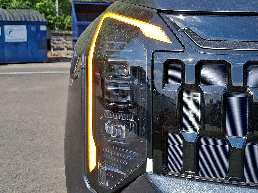 new 2026 Kia Sportage Hybrid car, priced at $36,187