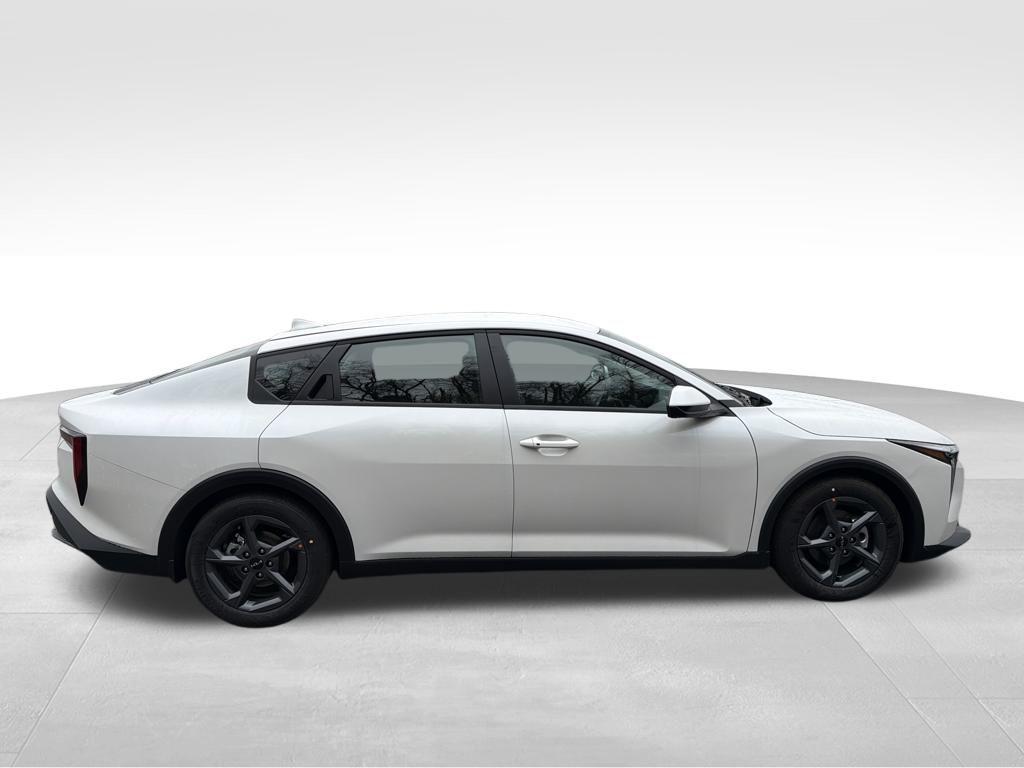 new 2025 Kia K4 car, priced at $23,675