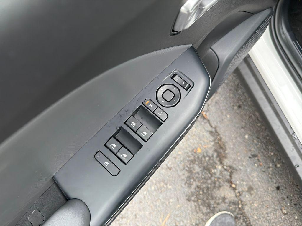 new 2025 Kia K4 car, priced at $23,675