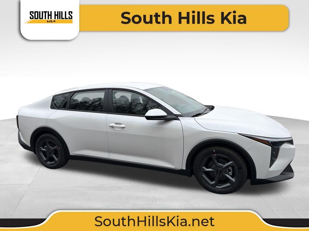 new 2025 Kia K4 car, priced at $23,675