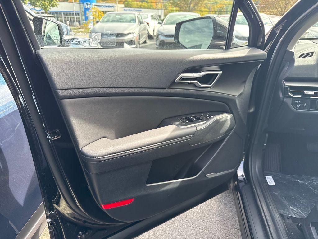 new 2026 Kia Sportage car, priced at $33,753