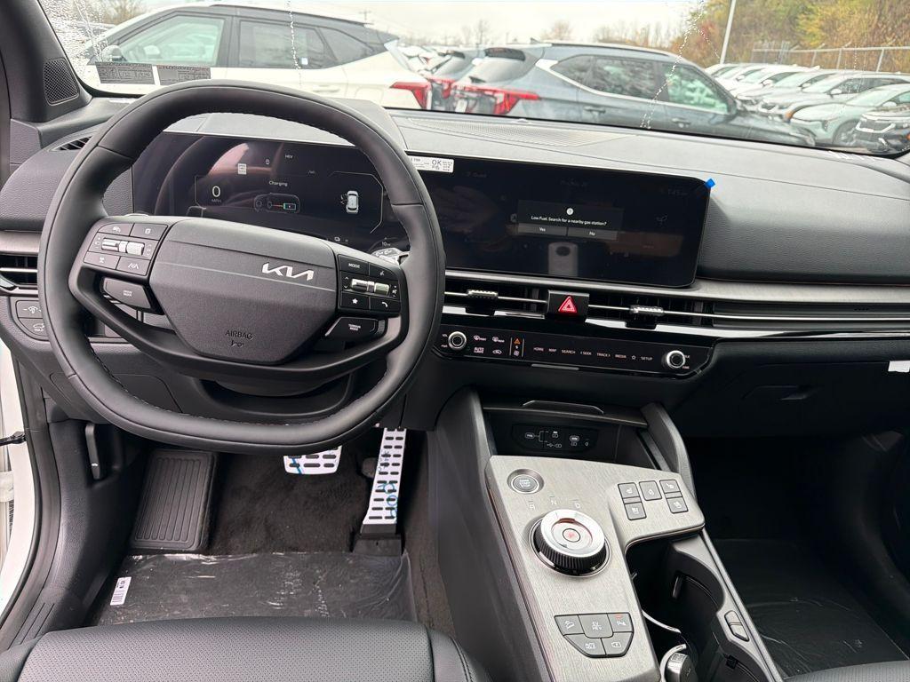 new 2026 Kia Sportage Plug-In Hybrid car, priced at $48,982