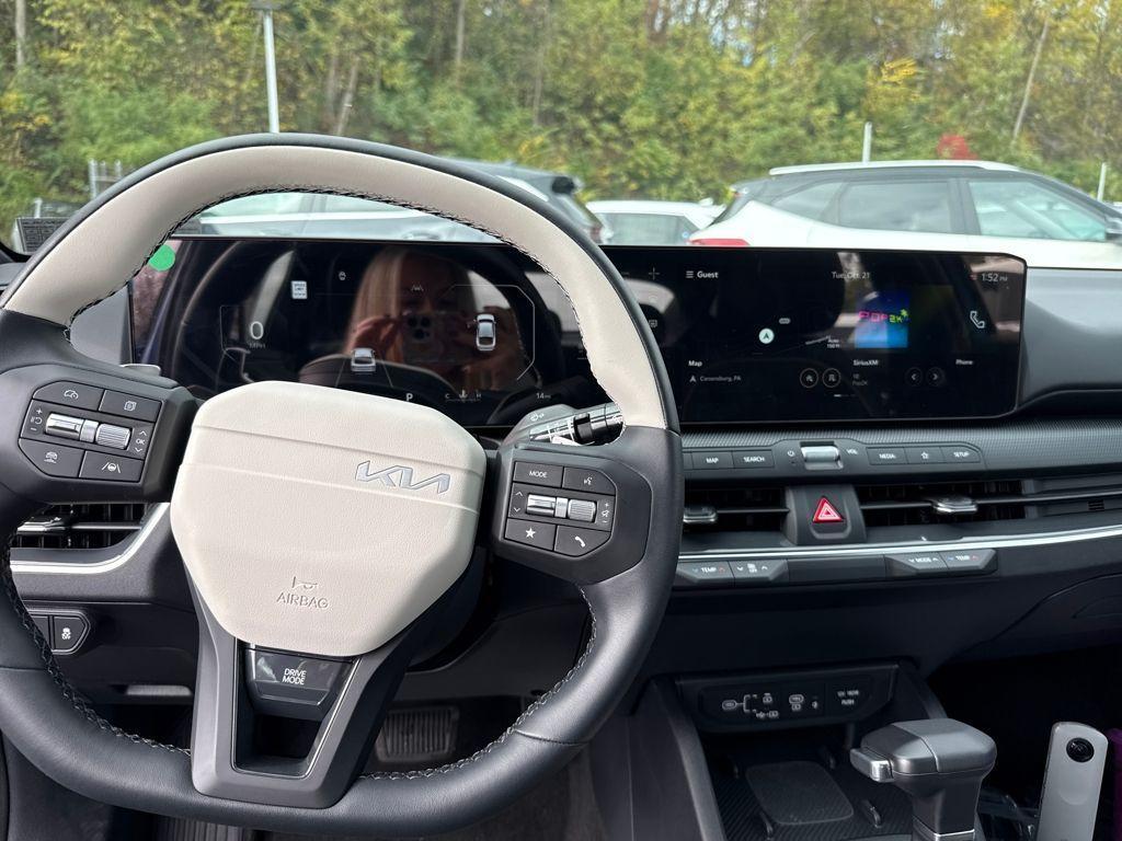 new 2025 Kia K4 car, priced at $26,000