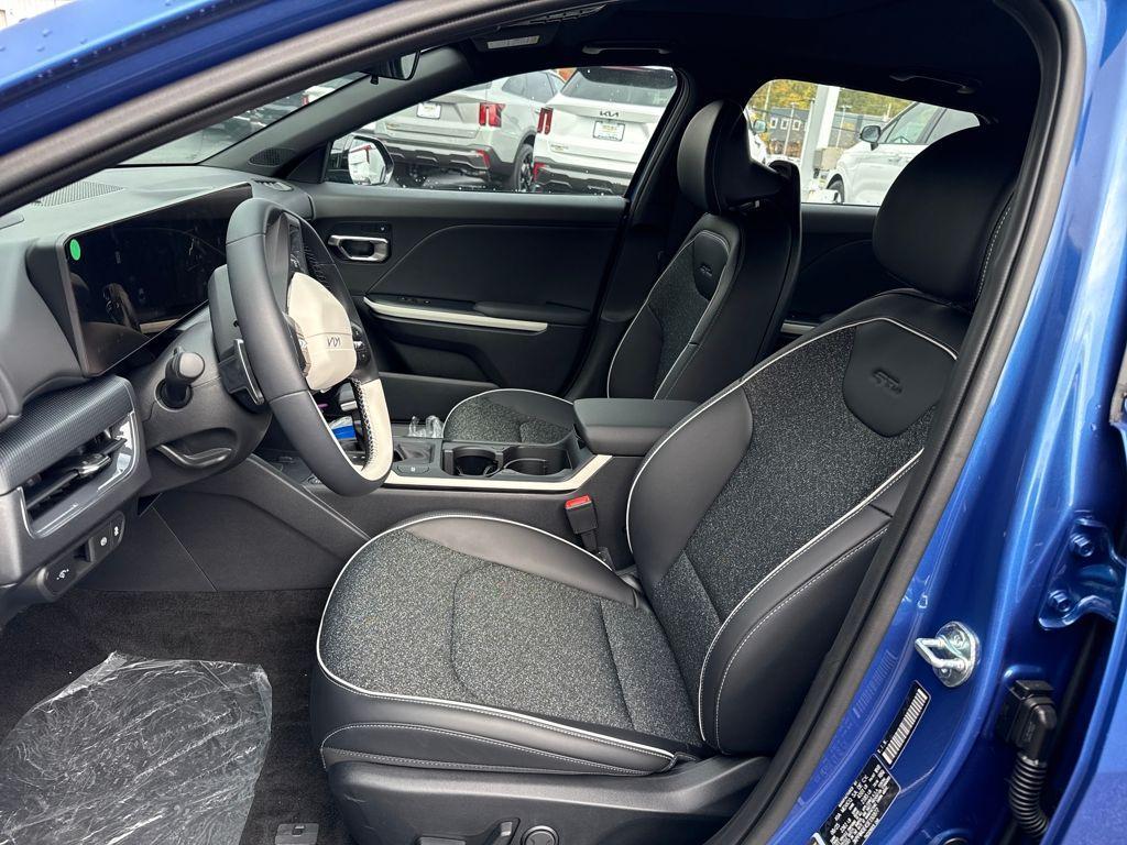 new 2025 Kia K4 car, priced at $26,000