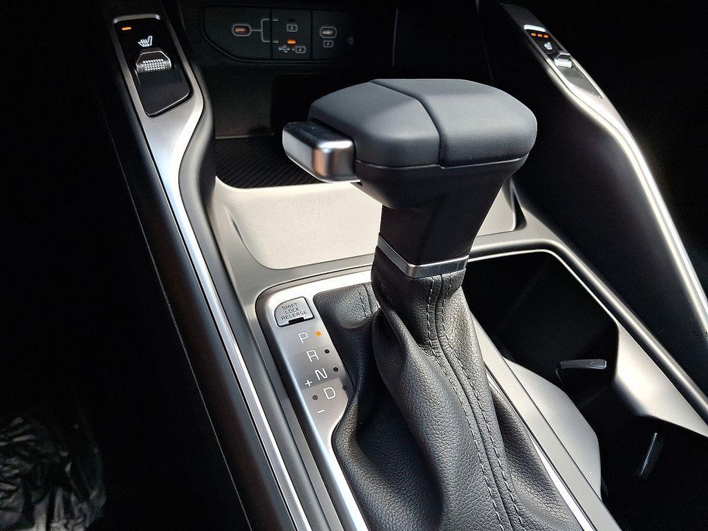 new 2025 Kia Sorento car, priced at $36,258