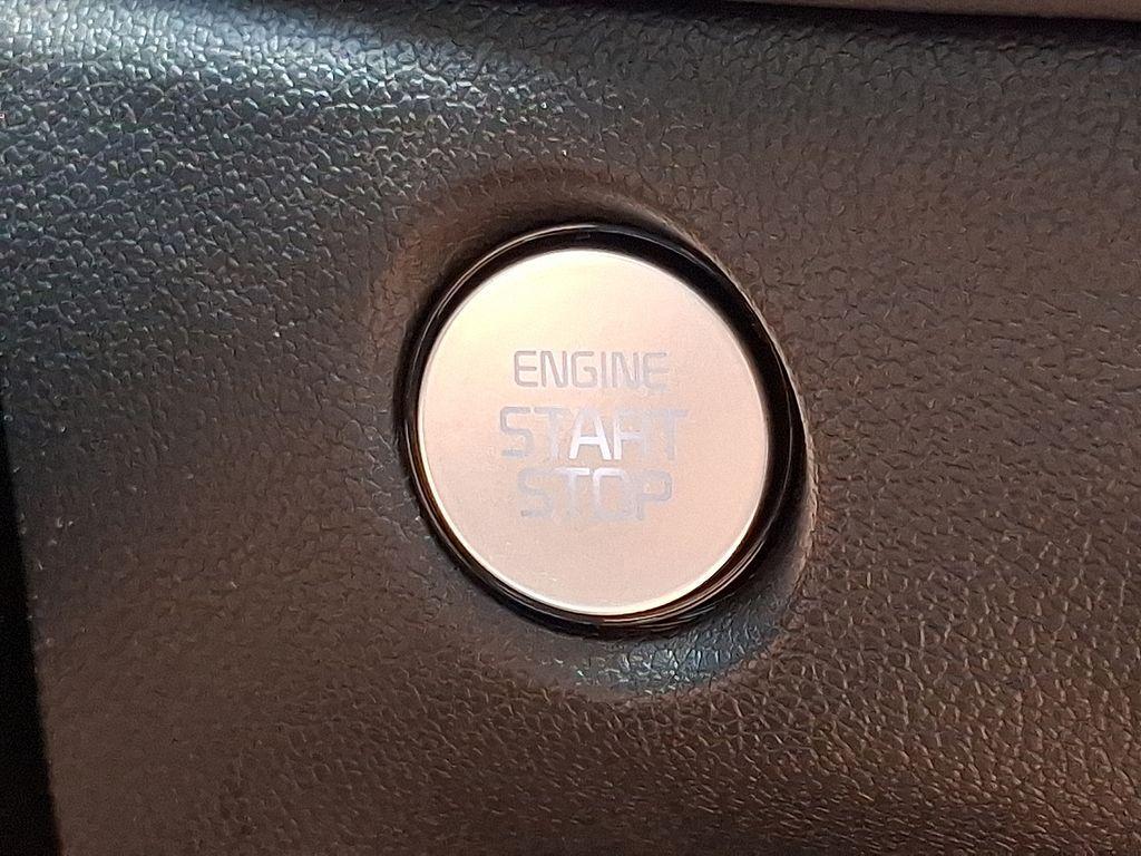 new 2025 Kia Sorento car, priced at $36,258