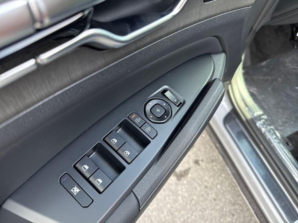 new 2026 Kia Sportage Plug-In Hybrid car, priced at $48,482