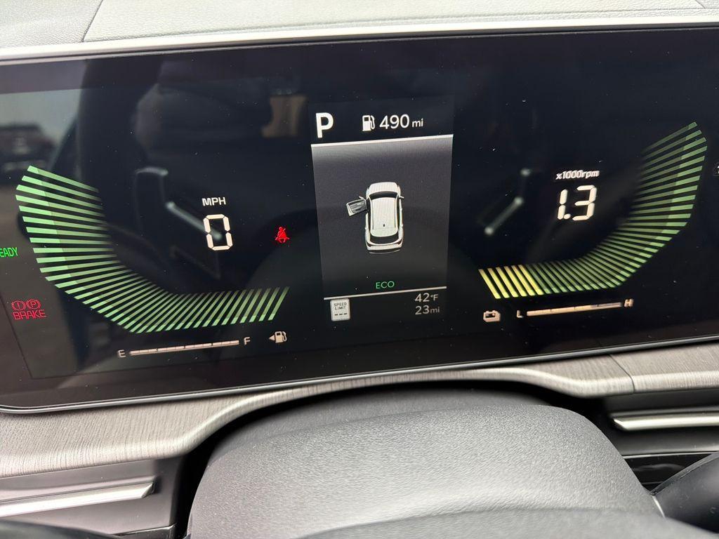 new 2026 Kia Sportage Hybrid car, priced at $36,274