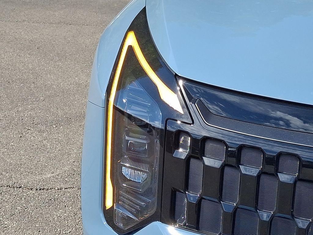 new 2026 Kia Sportage Hybrid car, priced at $36,393