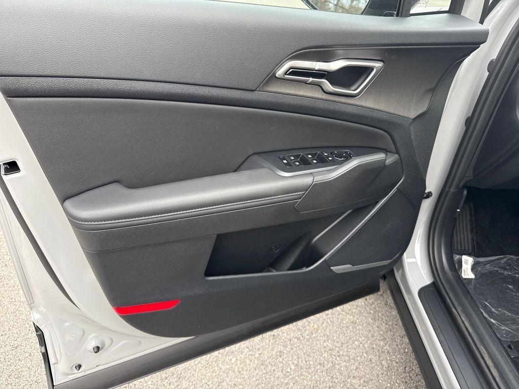 new 2026 Kia Sportage car, priced at $35,370