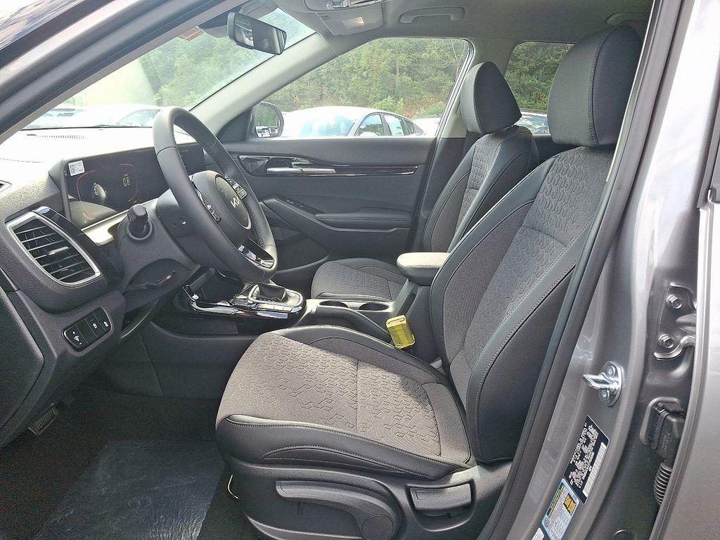 new 2026 Kia Seltos car, priced at $27,498