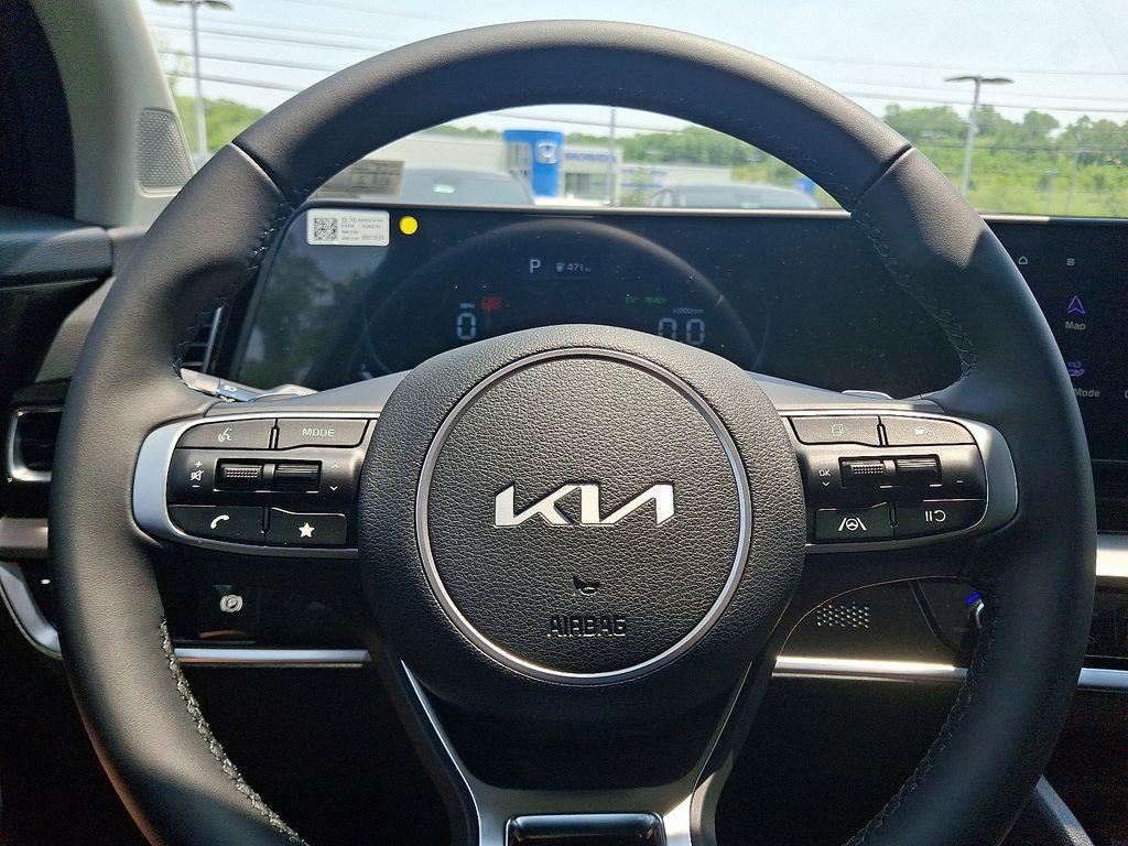 new 2025 Kia Sportage Hybrid car, priced at $34,023