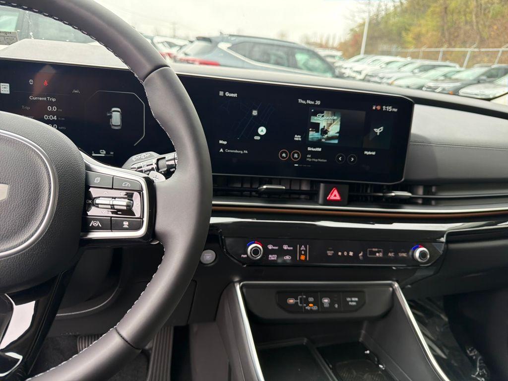 new 2026 Kia Carnival Hybrid car, priced at $53,430