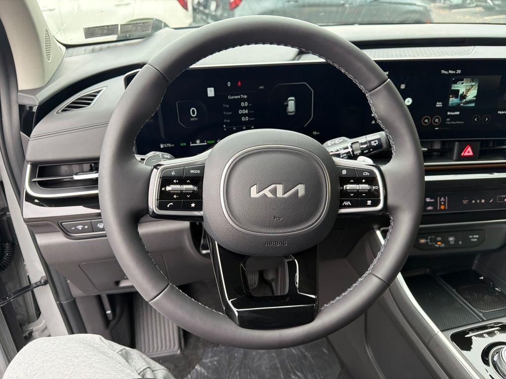 new 2026 Kia Carnival Hybrid car, priced at $53,430