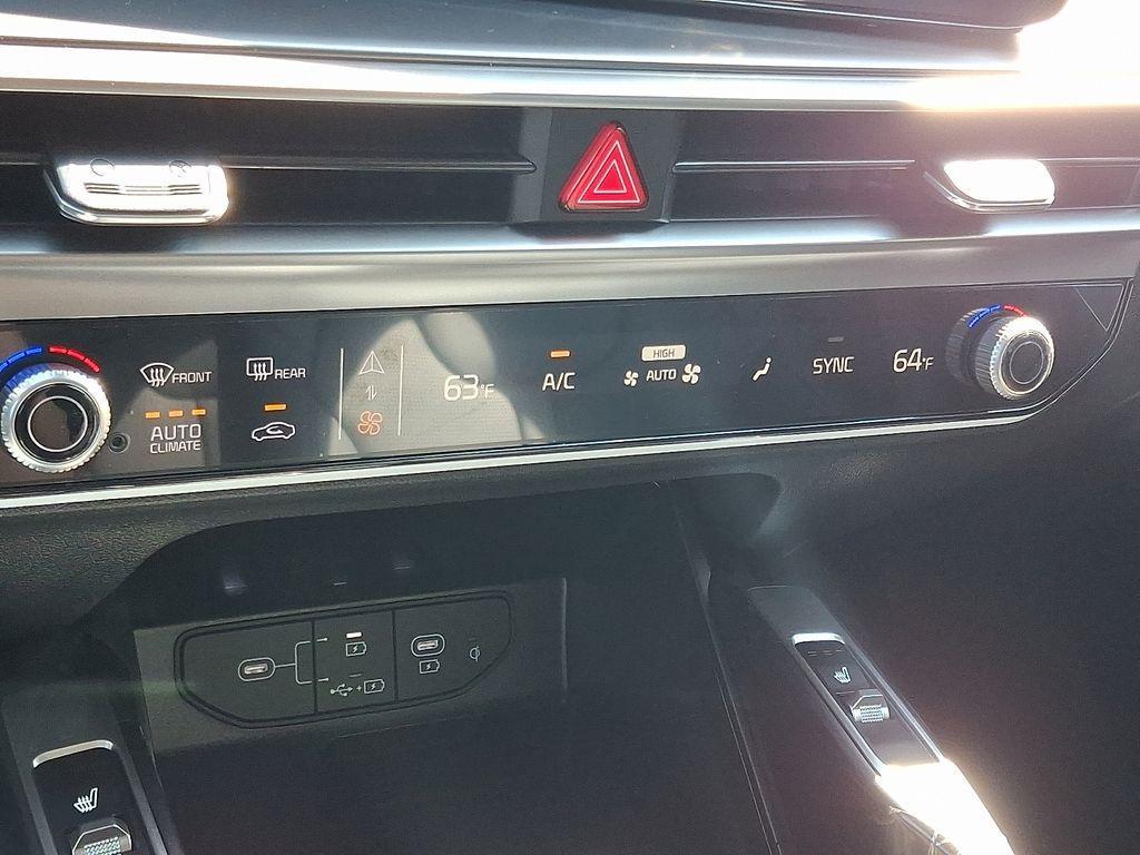 new 2026 Kia Sorento car, priced at $39,318