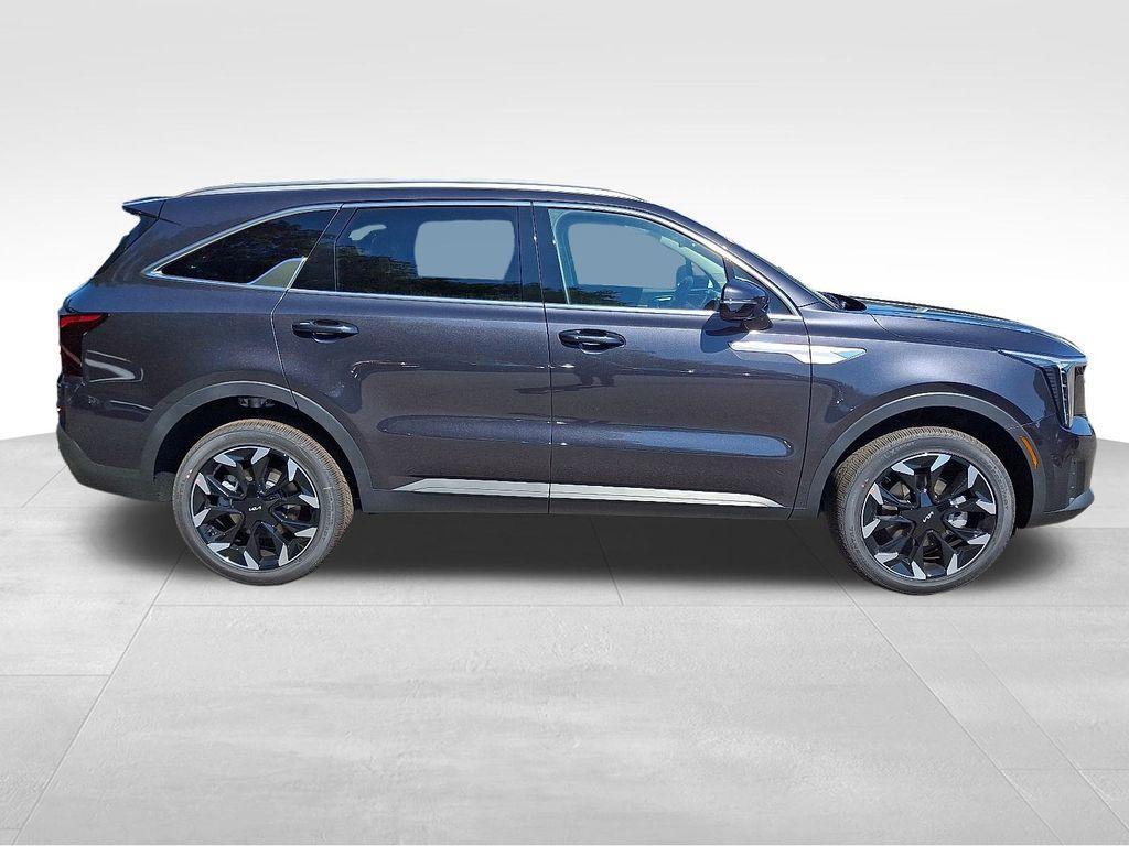 new 2026 Kia Sorento car, priced at $39,318