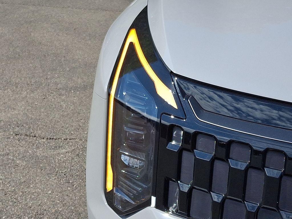 new 2026 Kia Sportage Hybrid car, priced at $36,422