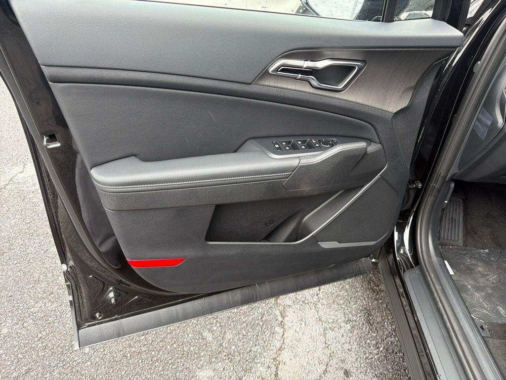 new 2026 Kia Sportage Hybrid car, priced at $36,274