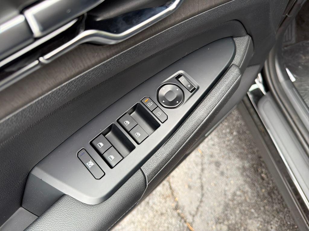 new 2026 Kia Sportage Hybrid car, priced at $36,274