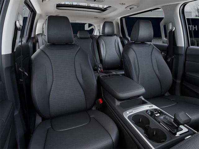 new 2025 Kia Carnival car, priced at $51,322