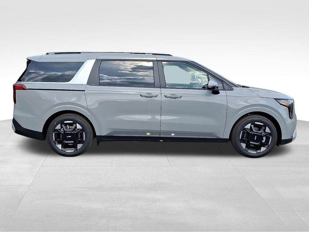 new 2026 Kia Carnival car, priced at $41,989