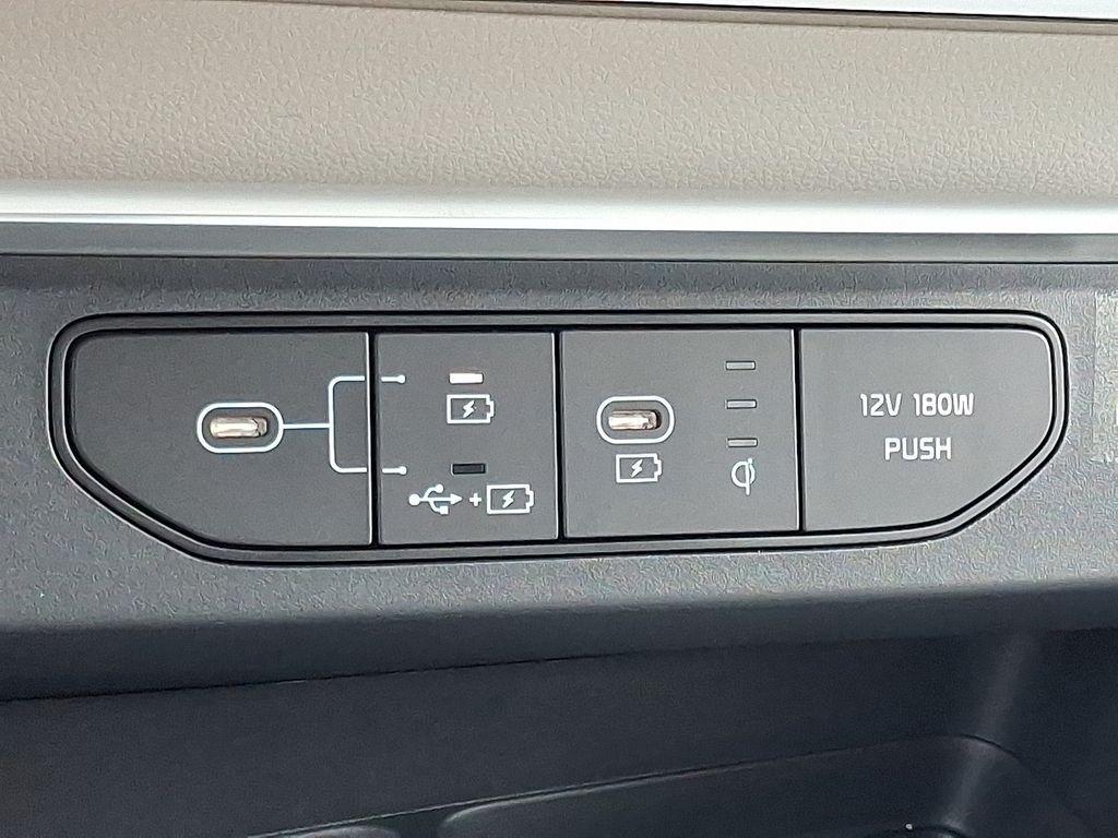 new 2026 Kia Carnival car, priced at $41,989