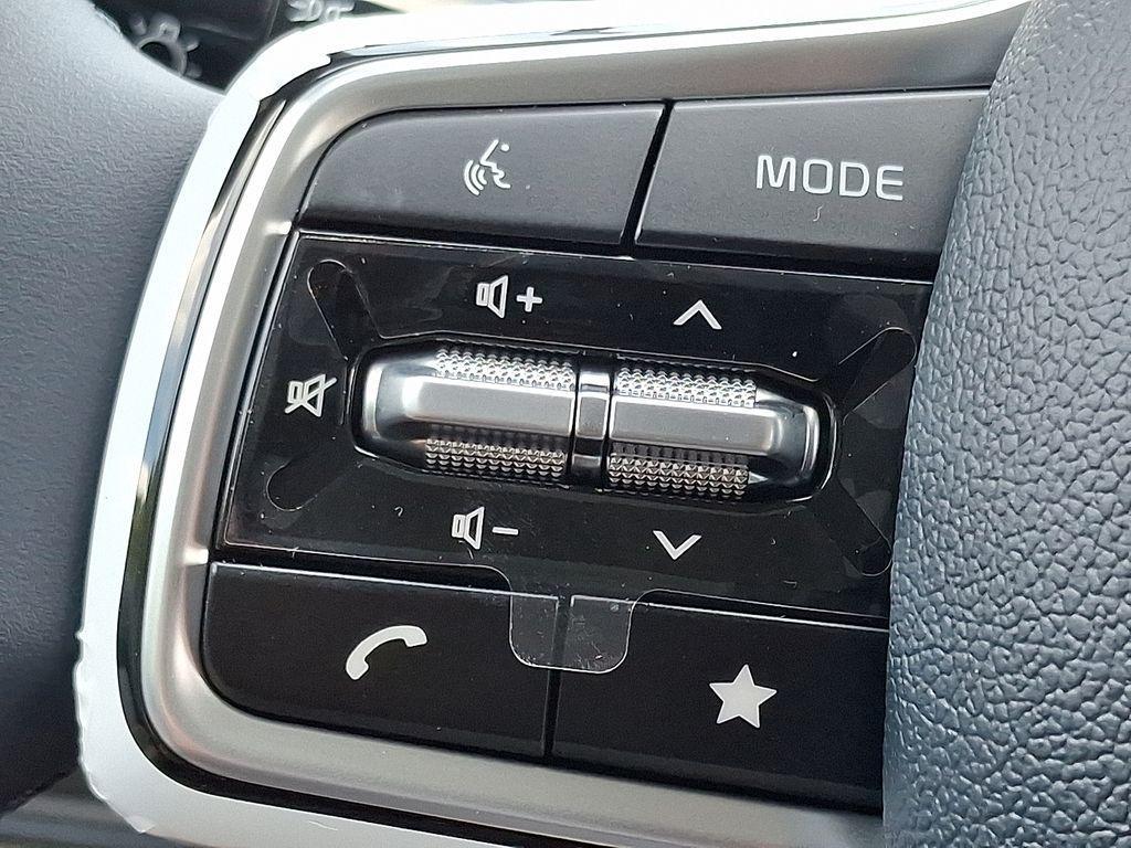 new 2026 Kia Carnival car, priced at $41,989