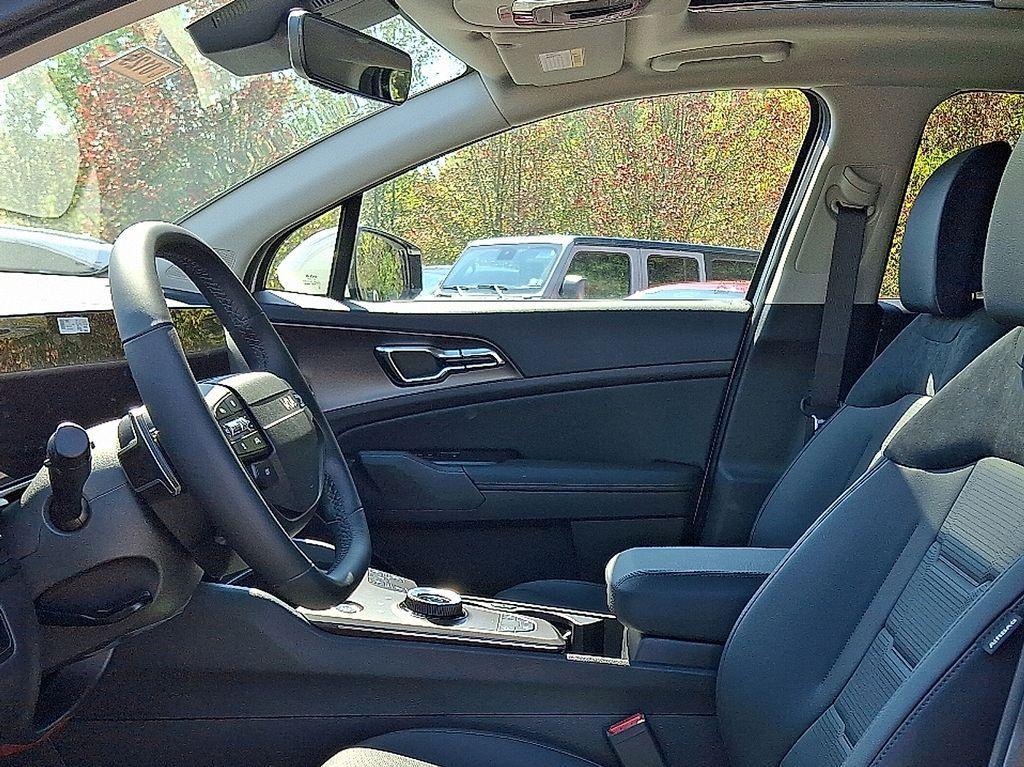 new 2026 Kia Sportage Hybrid car, priced at $41,328