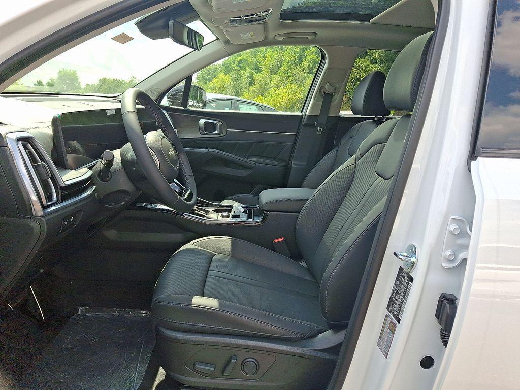 new 2025 Kia Sorento car, priced at $42,966