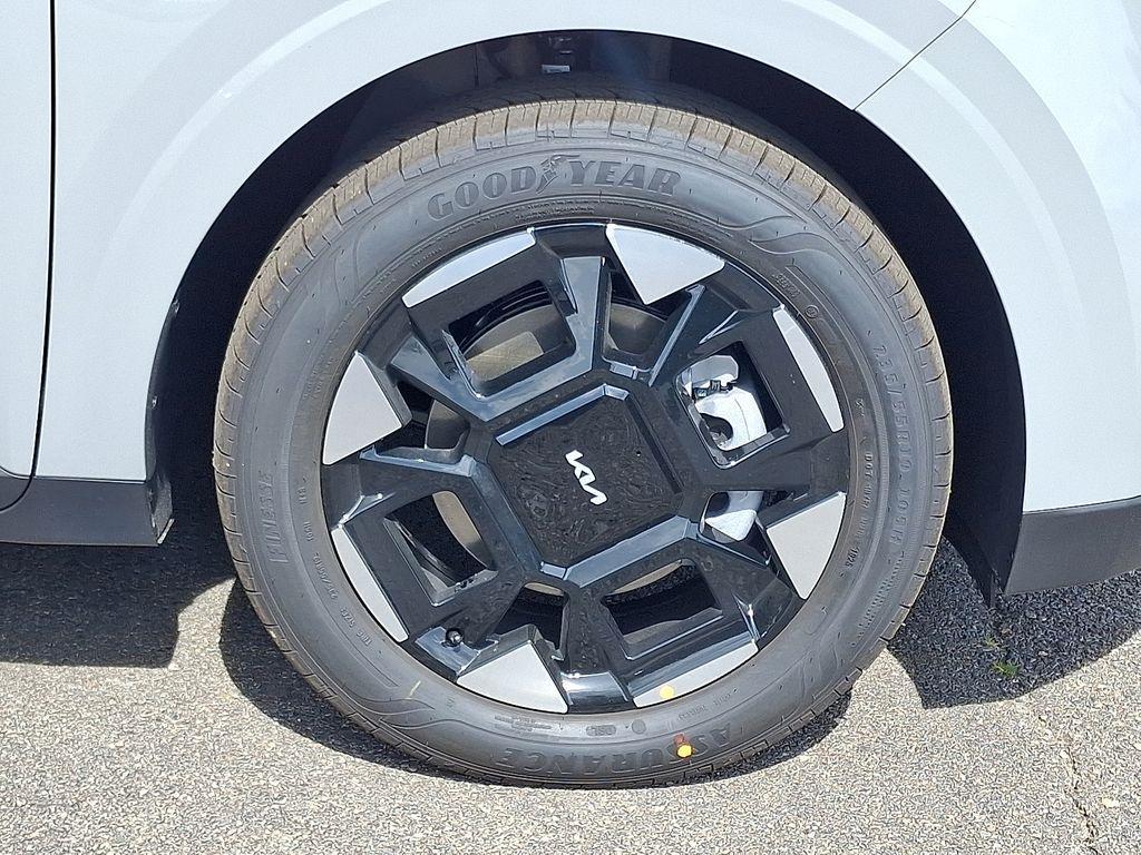 new 2026 Kia Carnival car, priced at $42,112