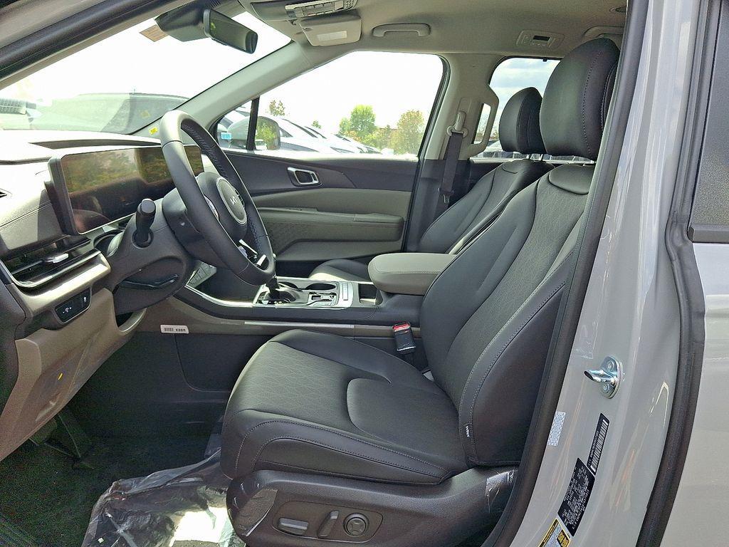 new 2026 Kia Carnival car, priced at $42,112