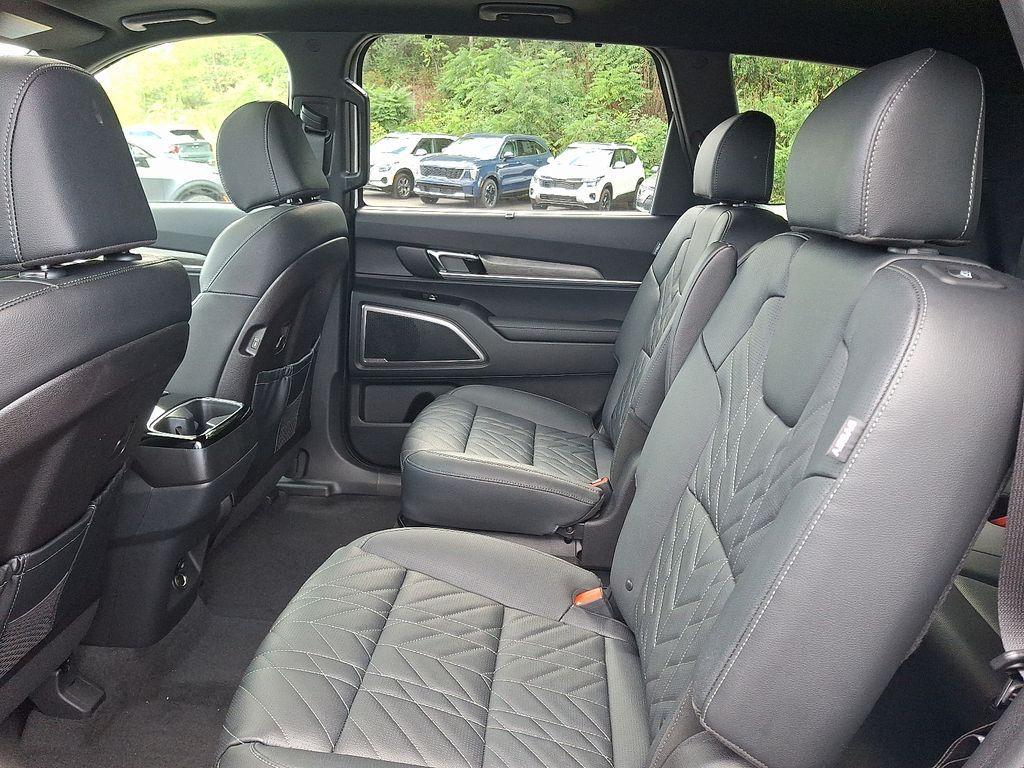 new 2025 Kia Telluride car, priced at $46,127