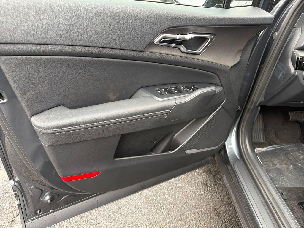 new 2026 Kia Sportage Hybrid car, priced at $36,274