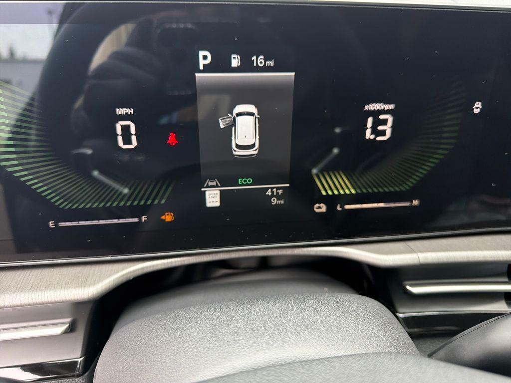 new 2026 Kia Sportage Hybrid car, priced at $36,274