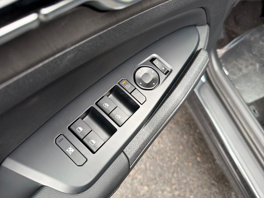 new 2026 Kia Sportage Hybrid car, priced at $36,274