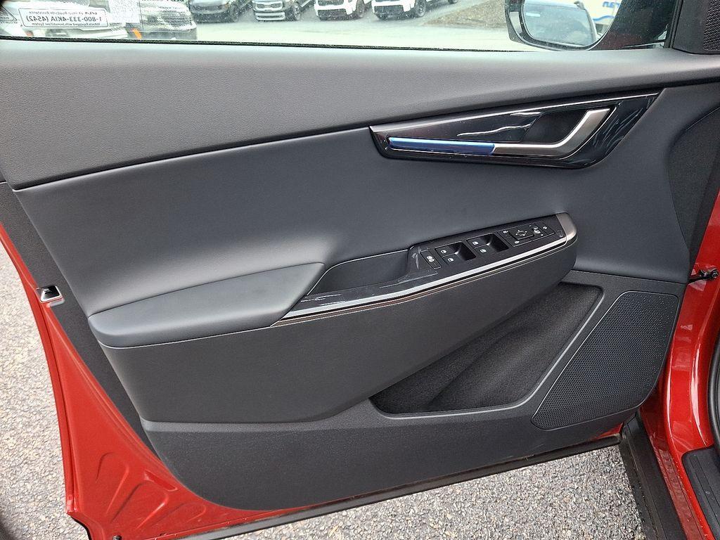 new 2025 Kia EV6 car, priced at $40,006