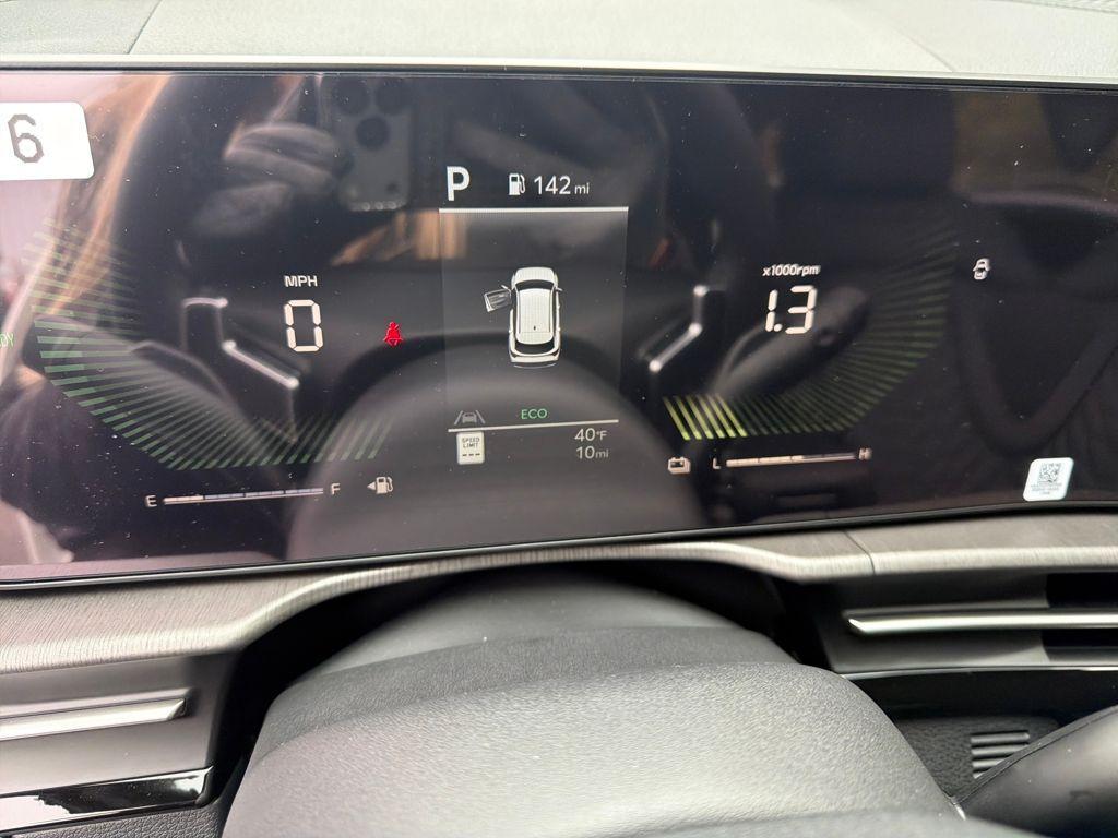 new 2026 Kia Sportage Hybrid car, priced at $36,733