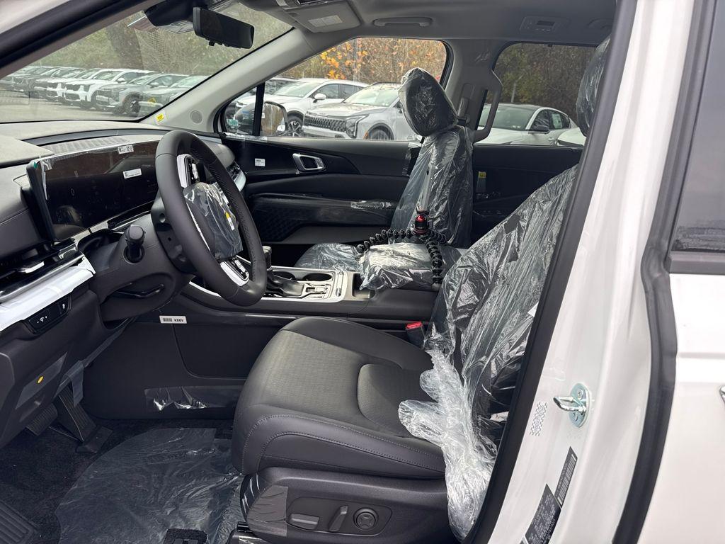 new 2026 Kia Carnival car, priced at $50,914