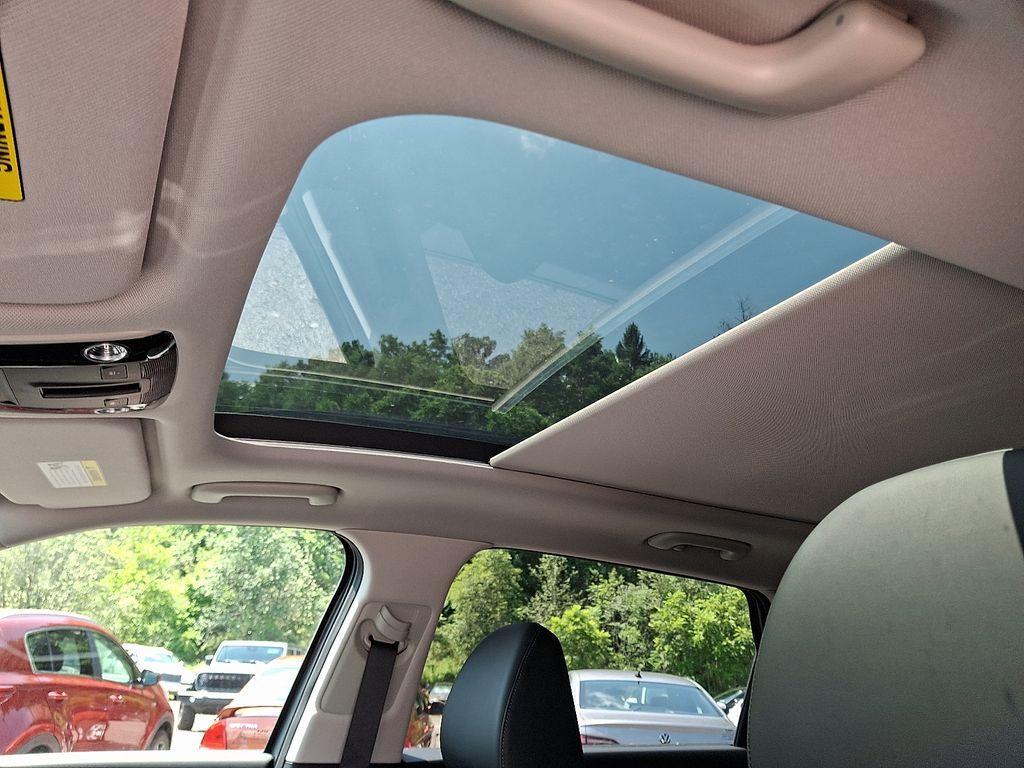 new 2025 Kia Sorento car, priced at $42,506