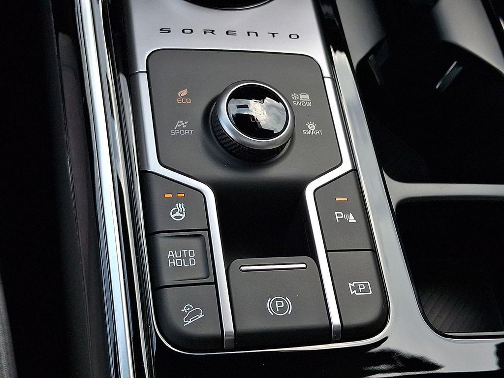 new 2025 Kia Sorento Hybrid car, priced at $46,072