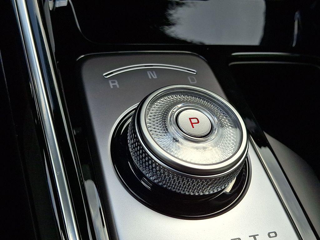 new 2025 Kia Sorento Hybrid car, priced at $46,072