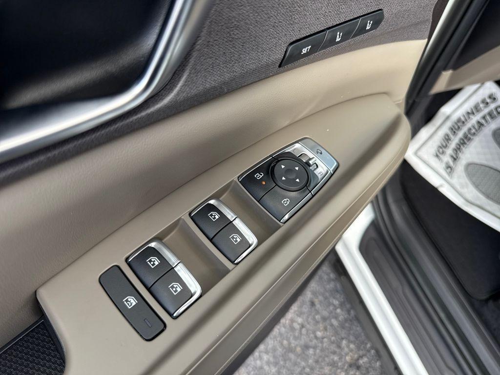 new 2026 Kia Carnival Hybrid car, priced at $44,342