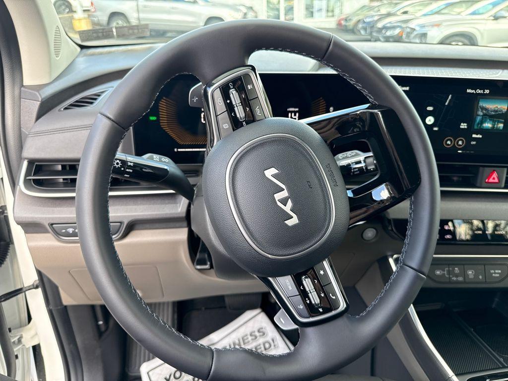 new 2026 Kia Carnival Hybrid car, priced at $44,342