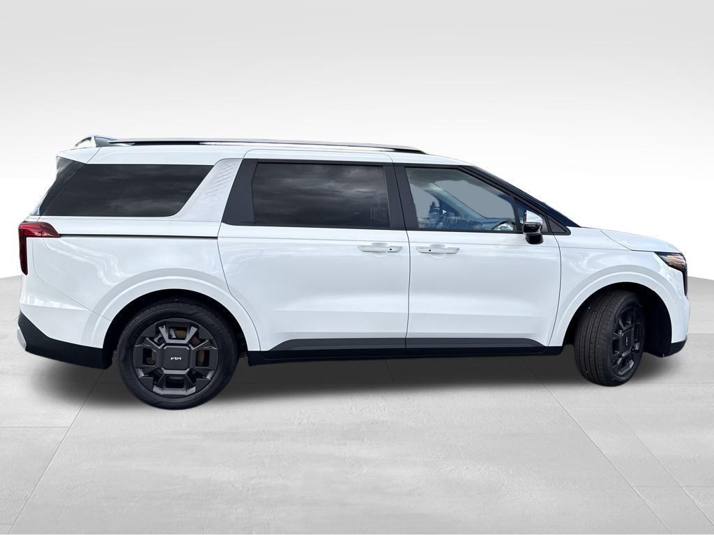 new 2026 Kia Carnival Hybrid car, priced at $44,342