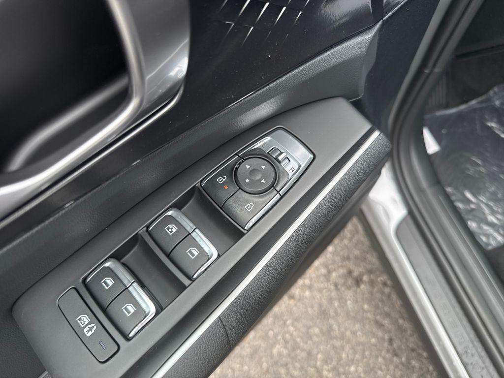 new 2026 Kia Sorento car, priced at $40,278