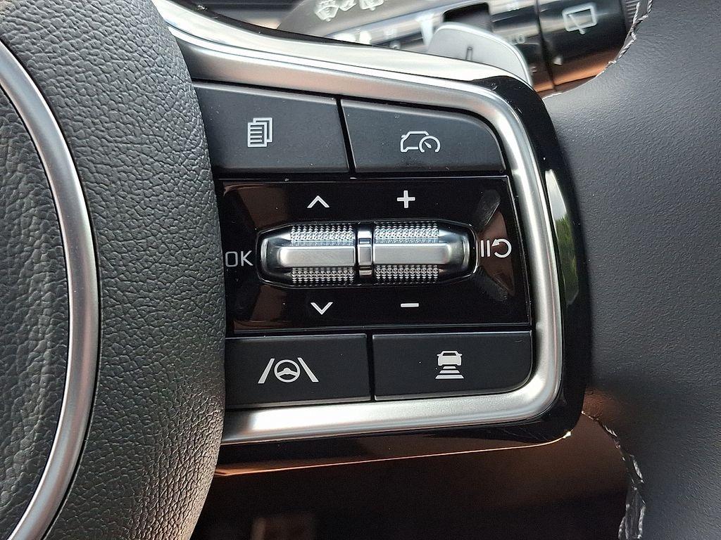new 2025 Kia Sorento car, priced at $45,132
